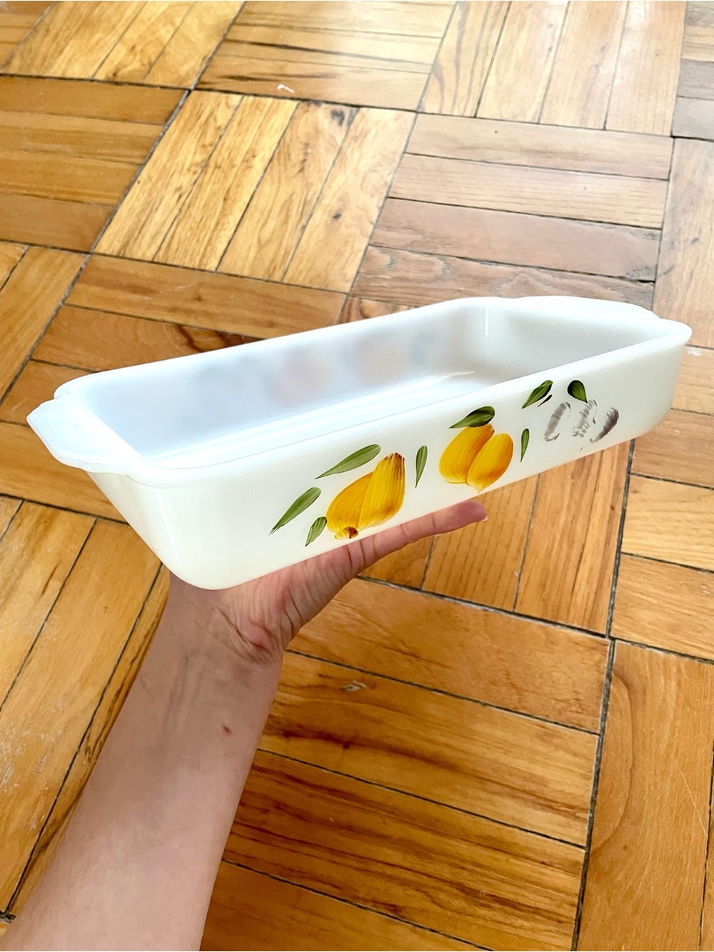 MCM vintage Anchor Hocking Fire-King milk glass rectangular Gay Fad baking dish